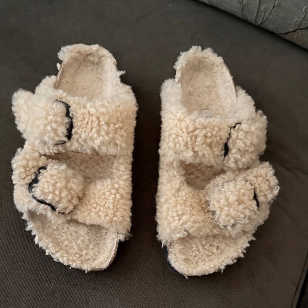 Fuzzy Cream Slide Sandals